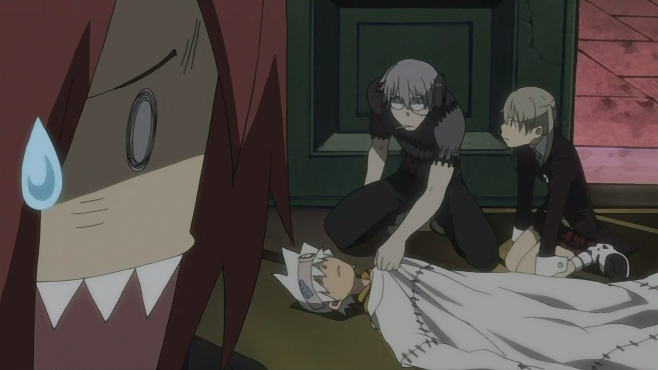 With the defeat of Soul, Medusa encourages Chrona to kill Maka and eat her soul...